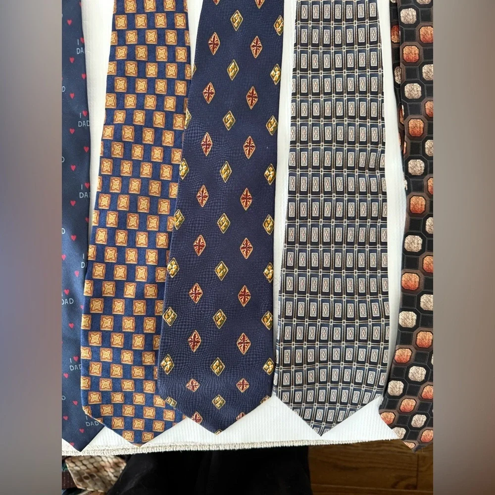 Elegant Men's Tie Collection - Multicolor 7 Silk Ties